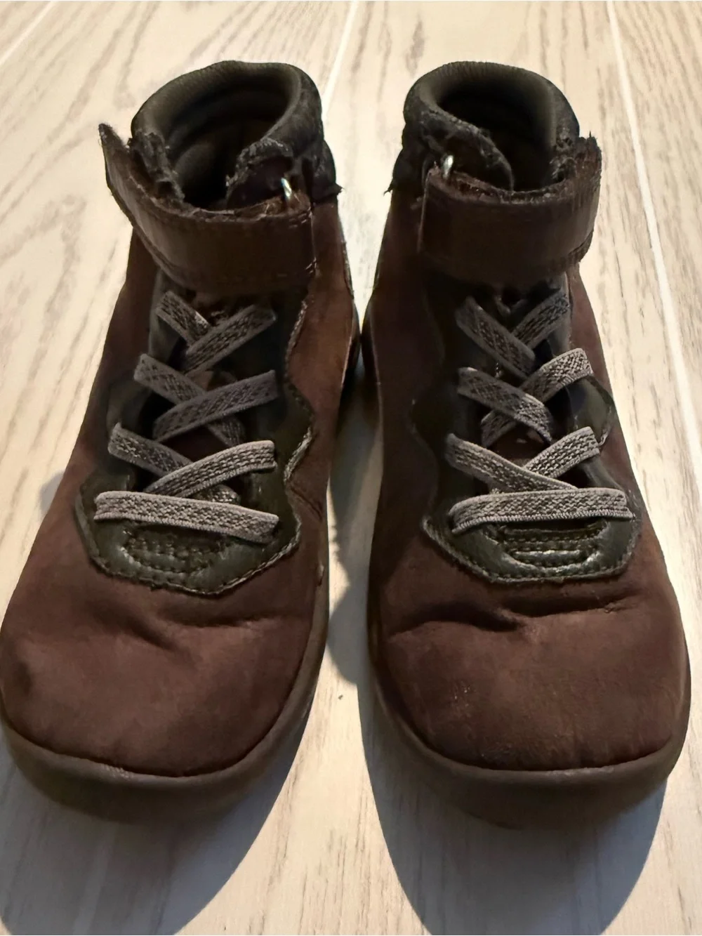 OshKosh B’gosh EverPlay Toddler Boys Brown Mid Top Boots Hook & Loop Size 10M